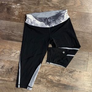Lululemon short athletic leggings